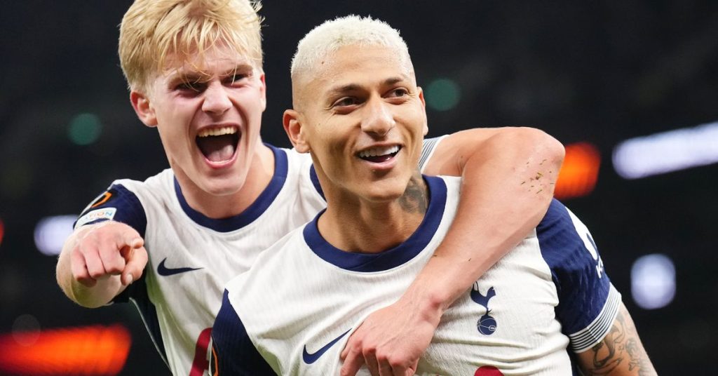 Nhận định bóng đá trận đấu AZ Alkmaar vs Tottenham ngày 07/3.