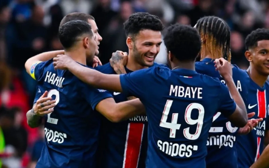 Nhận định bóng đá PSG vs Nice, 01h45 ngày 26/4